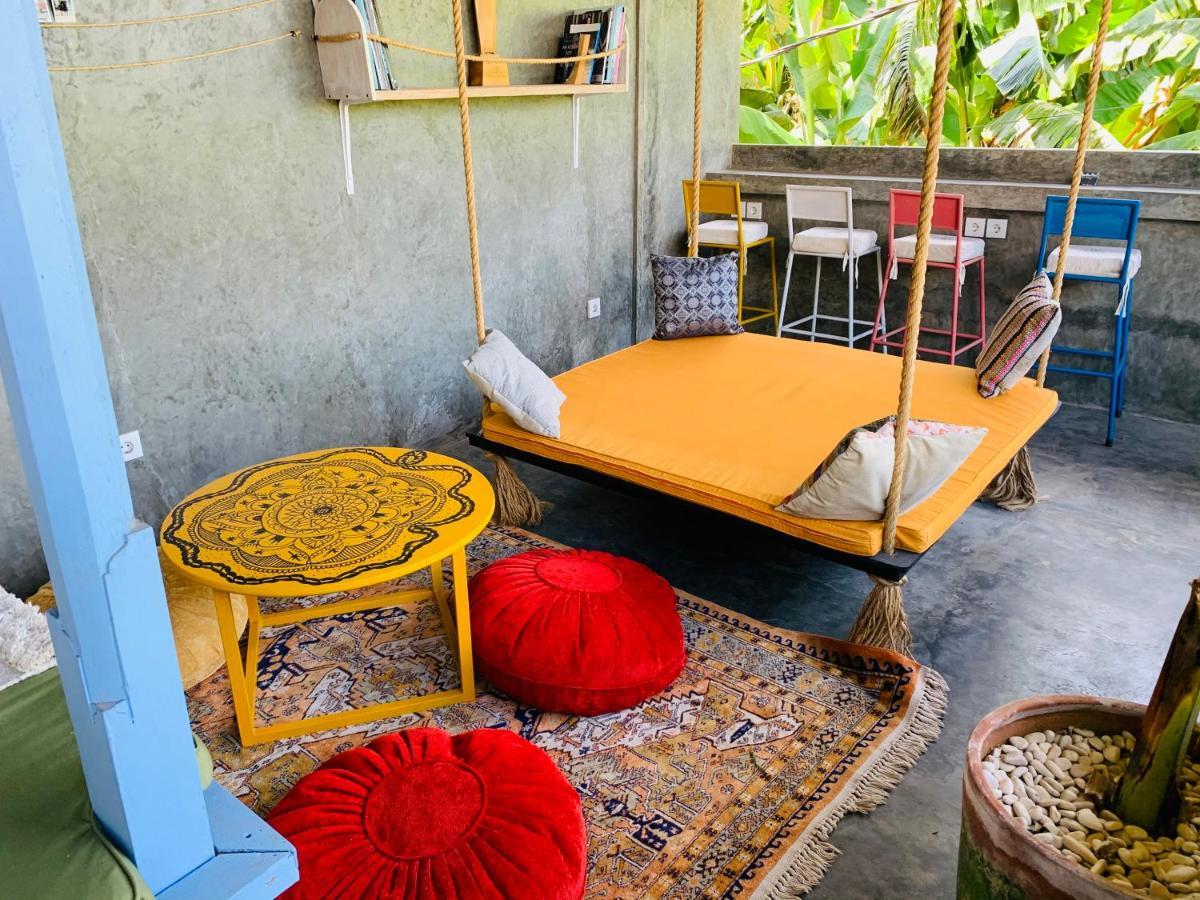 Sunflower Stay And Surf Canggu Zewnętrze zdjęcie