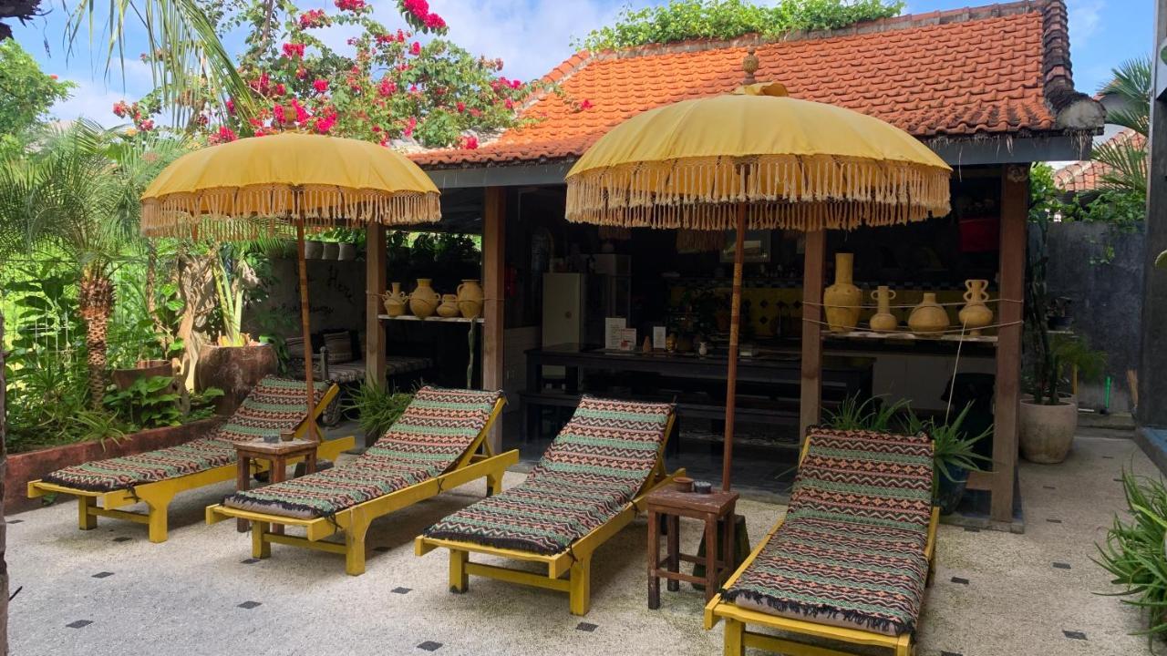 Sunflower Stay And Surf Canggu Zewnętrze zdjęcie